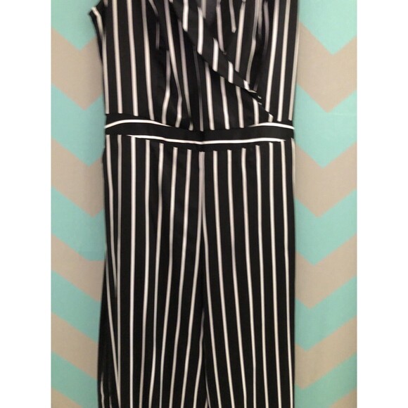 a new day Women’s XXL pinstriped Romper Jumpsuit belt black white 304 - Picture 4 of 12